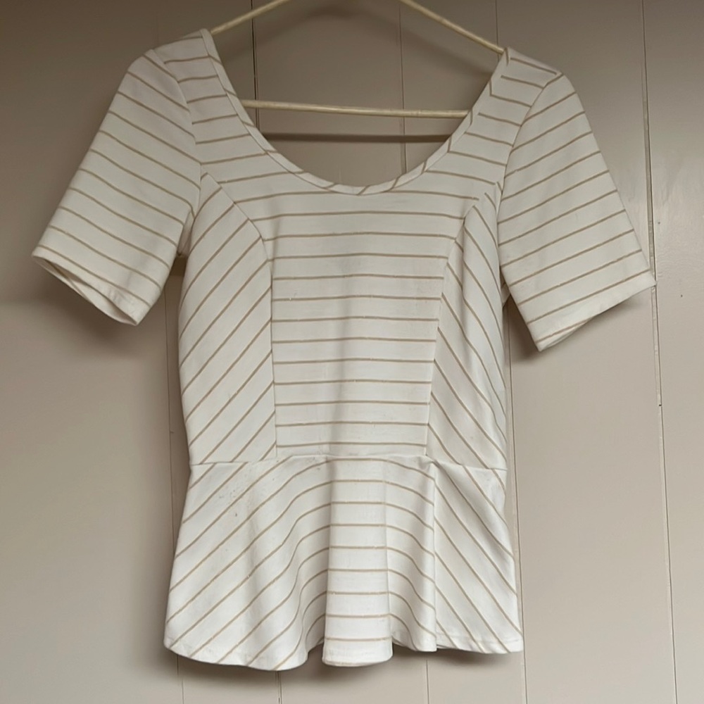EYELASH COUTURE Junior’s Flare Blouse Tee